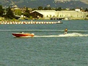 Ruckmarine Electric Sportboat "Sunshine"