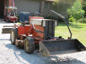 1973 New Idea Garden Tractor